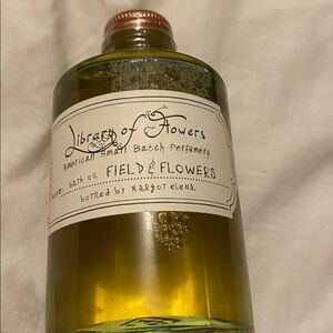 Field & Flowers Bath Oil